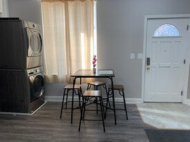 2047 S 19th St, Unit 1B in Philadelphia, PA - Building Photo