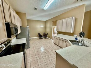 708 Sharon Ct in Fruit Cove, FL - Building Photo - Building Photo