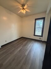 3118 N 21st St, Unit Upper in Milwaukee, WI - Foto de edificio - Building Photo