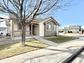 1952 E 11th St in Loveland, CO - Building Photo