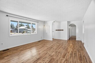 11721 N Lincoln Ct in Spokane, WA - Building Photo - Building Photo