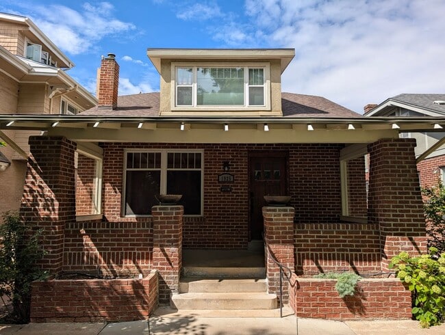 property at 1925 Albion St