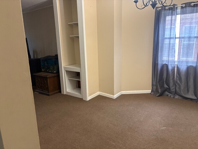 212 Abbott Rd, Unit 2 in Buffalo, NY - Foto de edificio - Building Photo