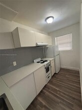 542 NW 8th St in Miami, FL - Building Photo - Building Photo