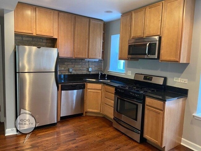 2708 W Arthur Ave, Unit 2S