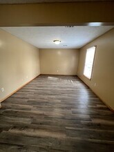 222-222 W Home St in Junction City, KS - Building Photo - Building Photo
