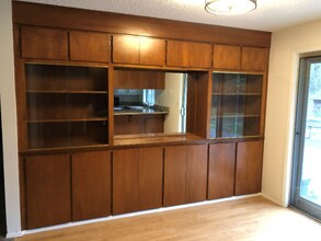 946 Silver Lake Rd in Oak Harbor, WA - Building Photo - Building Photo