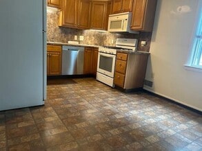 192 Lexington Ave in Cranston, RI - Building Photo - Building Photo