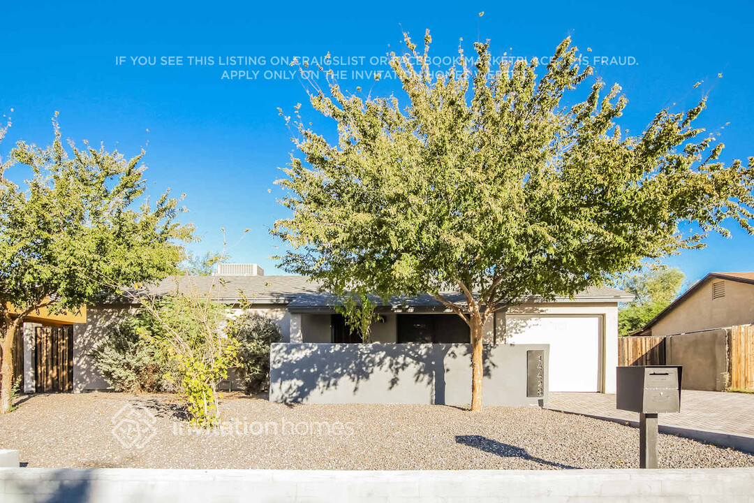 14428 N 33rd Pl in Phoenix, AZ - Building Photo