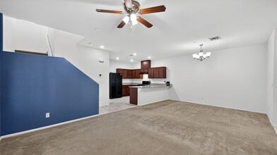 3193 Brynley Ave in Henderson, NV - Foto de edificio - Building Photo