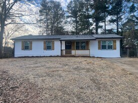 335 Cindy Dr SE in Conyers, GA - Building Photo