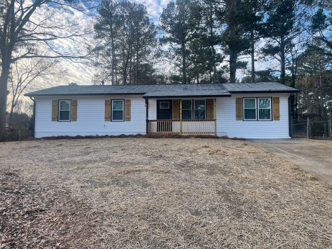 property at 335 Cindy Dr SE