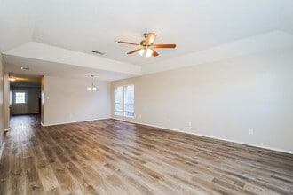 4813 Cable Dr in Fort Worth, TX - Building Photo - Building Photo