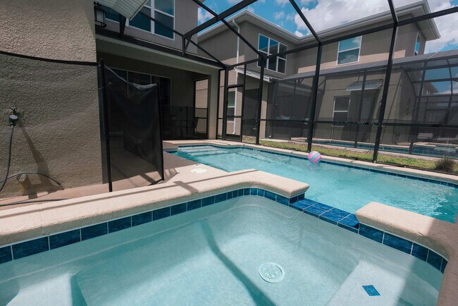 4294 Paragraph Dr in Kissimmee, FL - Building Photo - Building Photo