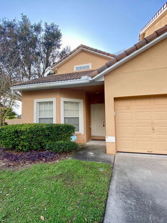 1246 N Fairway Dr in Apopka, FL - Building Photo