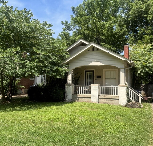 property at 1489 Elizabeth St