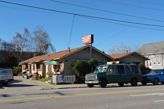 127 Ocean St in Santa Cruz, CA - Building Photo - Building Photo