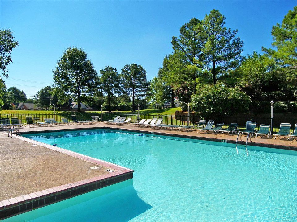 Woodchase Apartments in Cordova, TN - Building Photo