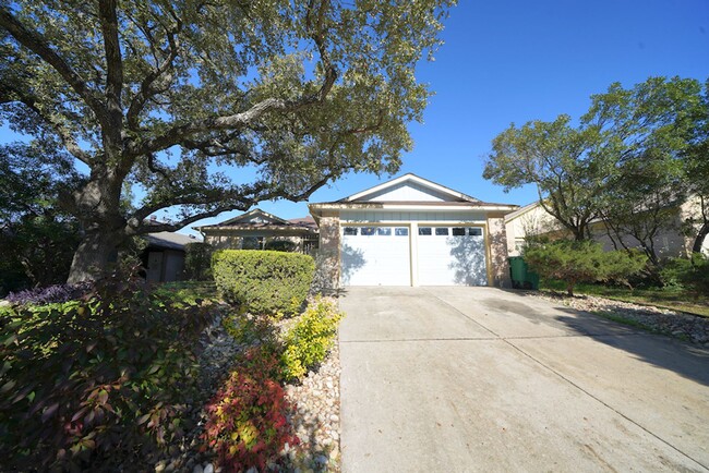 4211 Colonneh Trail in San Antonio, TX - Building Photo - Building Photo