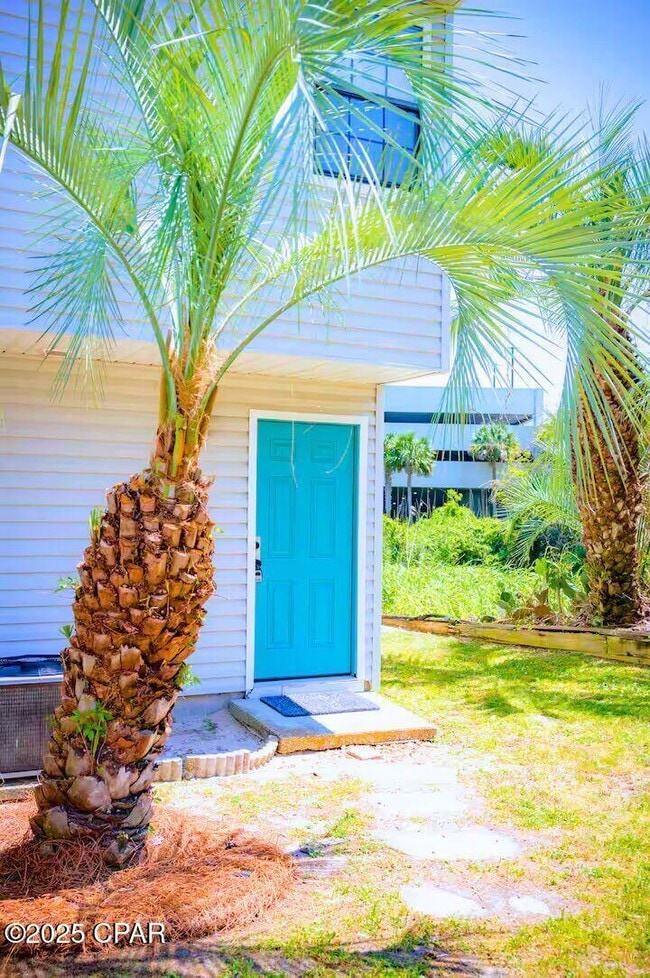 301 E Lullwater Dr in Panama City Beach, FL - Building Photo - Building Photo