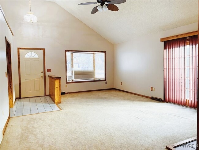 318 Ivyhurst Rd N in Buffalo, NY - Building Photo - Building Photo