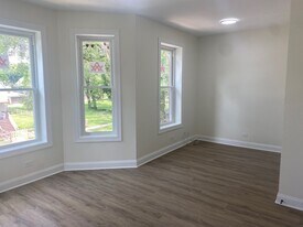 7037 S Elizabeth St in Chicago, IL - Building Photo