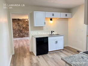 35 Lawanda Ln in Hiram, GA - Building Photo - Building Photo