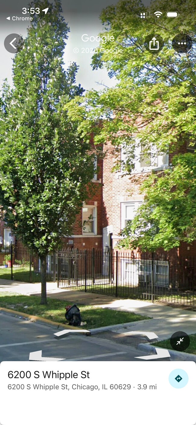 6200-6202 S Whipple St