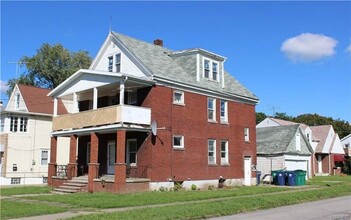 1007 13th St in Niagara Falls, NY - Building Photo - Building Photo