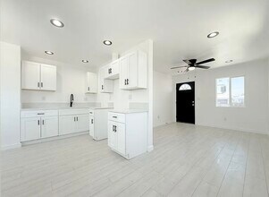 518 N Wilmington Ave in Compton, CA - Building Photo - Building Photo