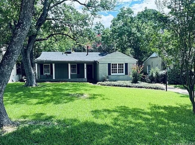 property at 2069 Gorgas St