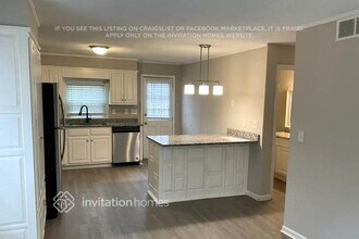 3738 Starboard Ct, Unit 134 in Acworth, GA - Foto de edificio - Building Photo