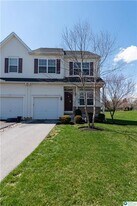 955 King Way in Breinigsville, PA - Building Photo