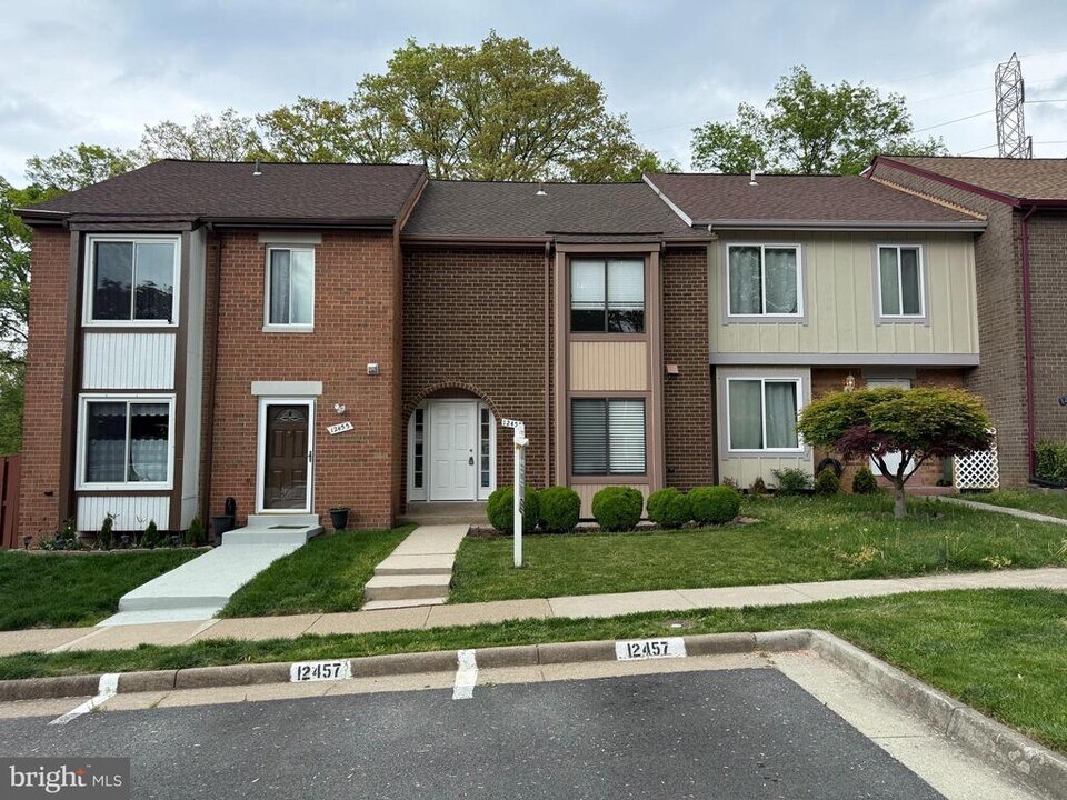 12457 Andover Ct in Woodbridge, VA - Building Photo