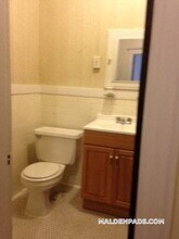 17-19 Washington St., Unit 307 in Malden, MA - Building Photo - Building Photo