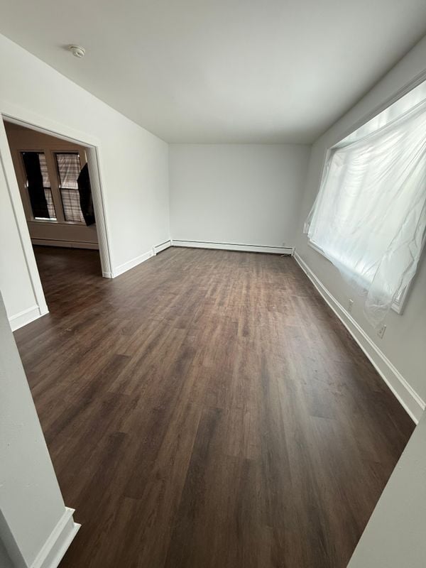 264-266 Pomona Avenue, 1 in Newark, NJ - Foto de edificio - Building Photo