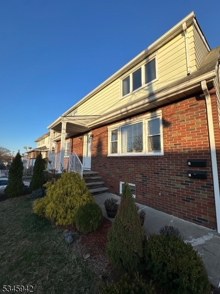 95 Maple Ave in Woodland Park, NJ - Building Photo