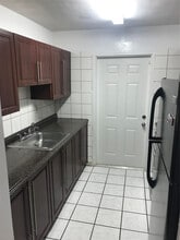 161 NW 164th St in Miami, FL - Building Photo - Building Photo