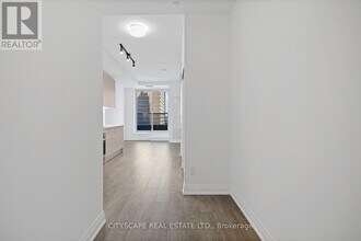 286 Main St in Toronto, ON - Building Photo - Building Photo