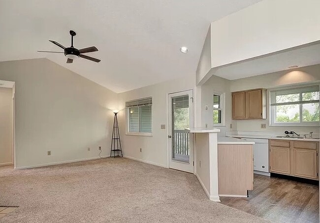 1502 Spinnaker Way in Centerville, OH - Building Photo - Building Photo