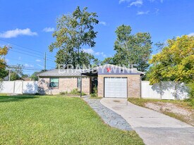 7600 Pheasant Path Dr in Jacksonville, FL - Building Photo