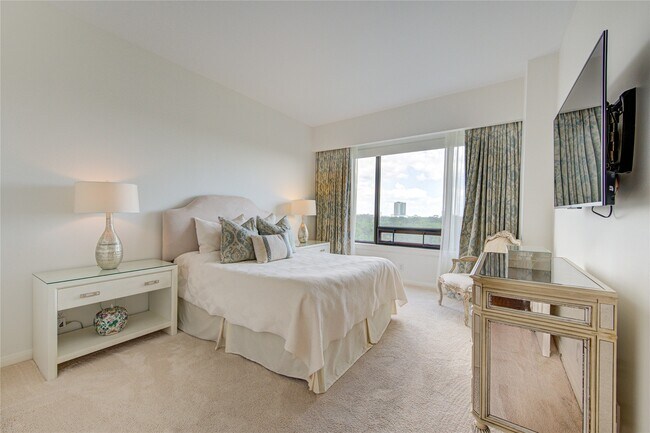 101 Westcott St in Houston, TX - Building Photo - Building Photo