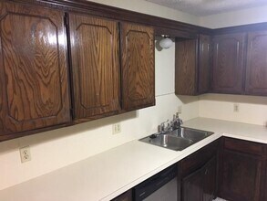 1037 NW 166th St in Edmond, OK - Building Photo - Building Photo