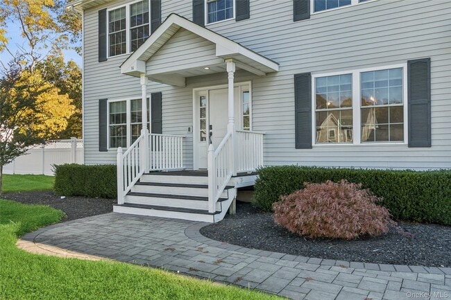 16 Mastro Ct in Baiting Hollow, NY - Building Photo - Building Photo