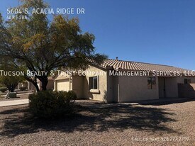 5604 S Acacia Ridge Dr in Tucson, AZ - Building Photo