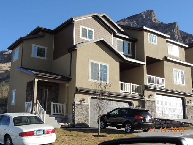 property at 1671 Aspen Loop