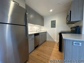 40 Malvern St, Unit 105 in Boston, MA - Foto de edificio - Building Photo