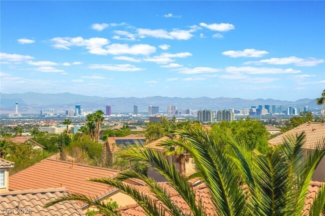 1300 Swanbrooke Dr in Las Vegas, NV - Building Photo - Building Photo