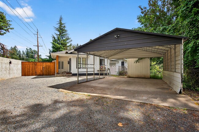 property at 14824 S Redland Rd