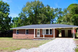 882 Campbell Rd in Covington, GA - Building Photo - Building Photo